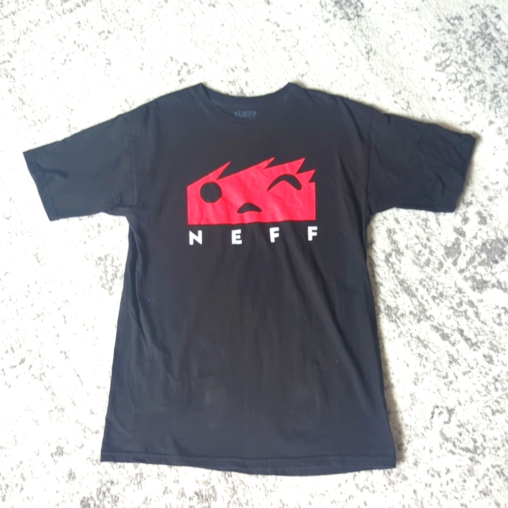 NEFF t-shirt | size M